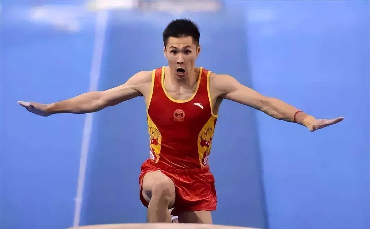 关于体操选手状态火爆，技压群雄勇夺冠军的信息