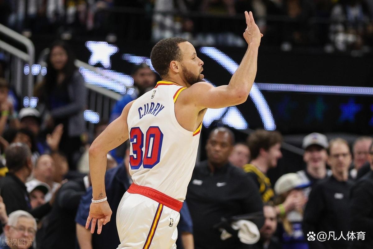 詹姆斯巅峰对决，库里与30激战澳大利亚队分钟，高光表现胜负难料！的简单介绍